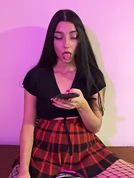 Felicia smok3 online show from February 2025 01:30:02 AM