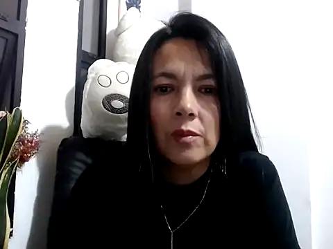 Snapshot of Alexxawinter chatting on September 2025 12:25:01 AM Alexxawinter online show from September 2025 12:25:01 AM