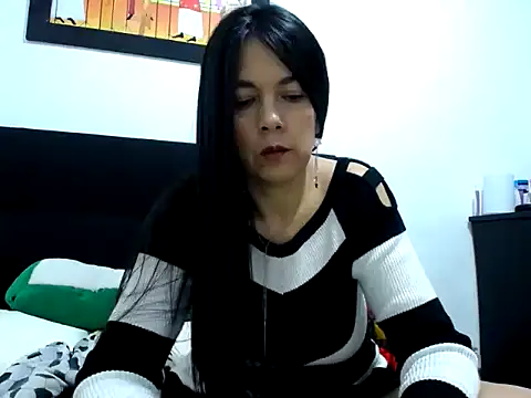 Snapshot of Alexxawinter chatting on November 2025 02:31:02 AM Alexxawinter online show from November 2025 02:31:02 AM