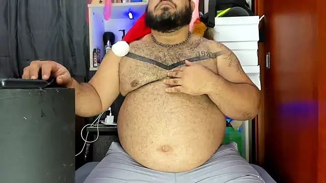 Latino bigcock online show from December 2024 02:41:02 AM
