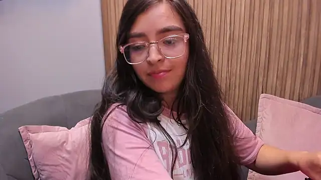 Snapshot of Eva_Macalliter chatting on January 2025 11:54:02 AM Eva Macalliter online show from January 2025 11:54:02 AM