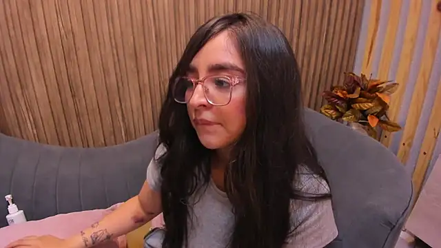 Snapshot of Eva_Macalliter chatting on January 2025 09:28:01 AM Eva Macalliter online show from January 2025 09:28:01 AM