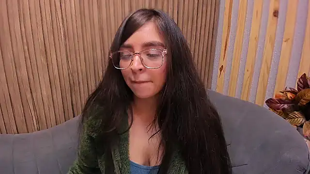 Snapshot of Eva_Macalliter chatting on February 2025 09:10:01 AM Eva Macalliter online show from February 2025 09:10:01 AM