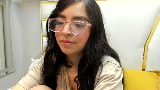 Snapshot of Eva_Macalliter chatting on March 2025 08:51:02 AM Eva Macalliter online show from March 2025 08:51:02 AM