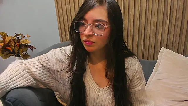 Snapshot of Eva_Macalliter chatting on March 2025 04:06:02 AM Eva Macalliter online show from March 2025 04:06:02 AM