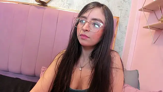 Snapshot of Eva_Macalliter chatting on September 2025 02:17:01 PM Eva Macalliter online show from September 2025 02:17:01 PM