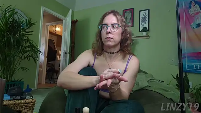 Linzy 19 online show from January 2026 04:45:01 PM