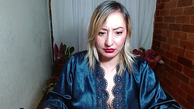 Snapshot of rashellroses22 chatting on December 2024 10:27:02 PM rashellroses22 online show from December 2024 10:27:02 PM