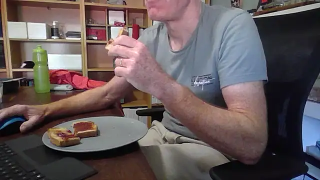 Snapshot of jiggy77777 chatting on January 2025 12:15:01 AM jiggy77777 online show from January 2025 12:15:01 AM