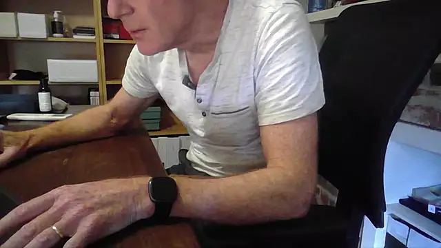 Snapshot of jiggy77777 chatting on January 2025 03:31:01 AM jiggy77777 online show from January 2025 03:31:01 AM