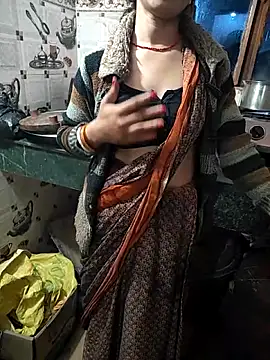 COUPLLE VILLAGE online show from February 2026 04:33:01 AM