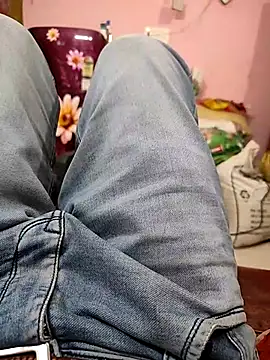 COUPLLE VILLAGE online show from February 2026 04:57:02 PM