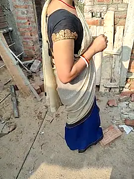 COUPLLE VILLAGE online show from February 2026 03:29:02 AM