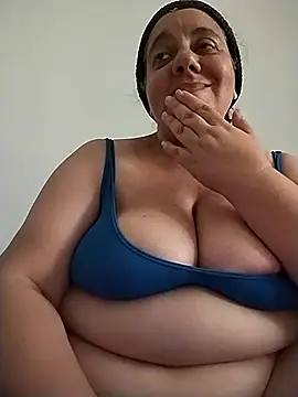 Snapshot of BustyBabyOfficial chatting on October 2025 02:45:02 PM BustyBabyOfficial online show from October 2025 02:45:02 PM