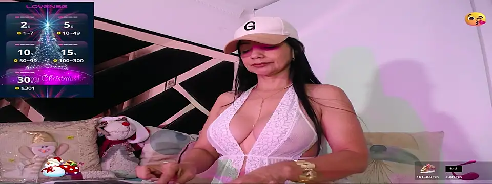 EVA45LOVES online show from December 2025 10:35:02 AM