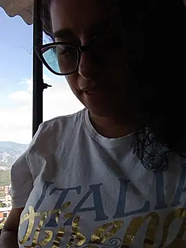 Snapshot of Alizon_1 chatting on July 2026 06:34:02 PM Alizon 1 online show from July 2026 06:34:02 PM