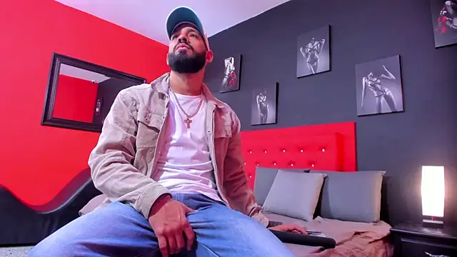 Snapshot of Thiagogomez chatting on November 2025 12:38:02 PM Thiagogomez online show from November 2025 12:38:02 PM