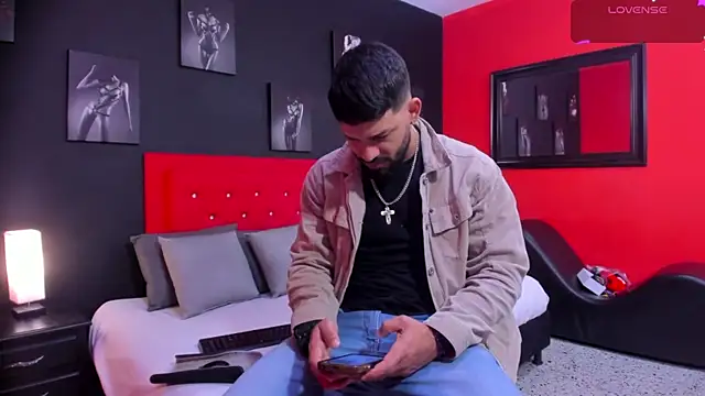 Snapshot of Thiagogomez chatting on December 2025 12:20:01 PM Thiagogomez online show from December 2025 12:20:01 PM