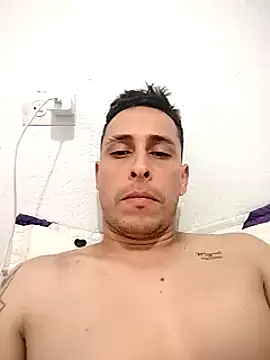 Snapshot of andresardila chatting on December 2024 08:27:01 PM andresardila online show from December 2024 08:27:01 PM