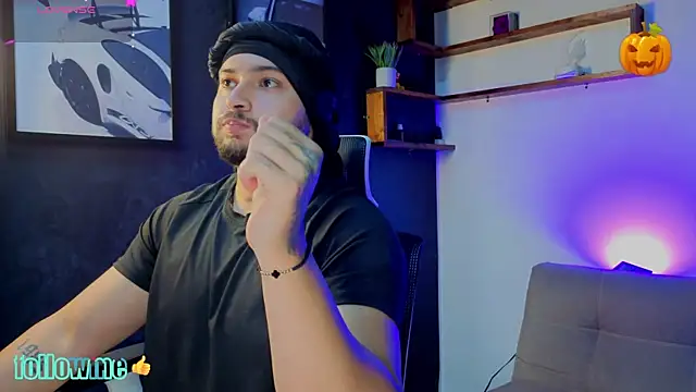 Andrew Brown online show from November 2025 04:17:02 PM