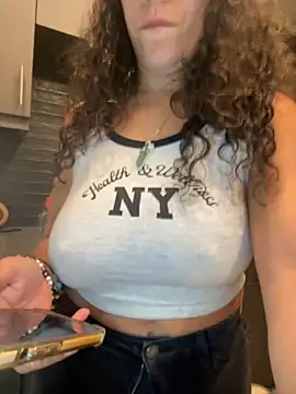 Snapshot of Bigbuttbrooklynn chatting on February 2025 06:32:02 AM Bigbuttbrooklynn online show from February 2025 06:32:02 AM