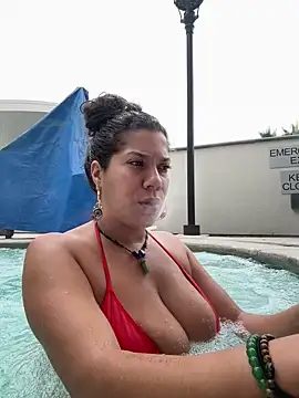 Snapshot of Bigbuttbrooklynn chatting on November 2025 05:47:02 PM Bigbuttbrooklynn online show from November 2025 05:47:02 PM