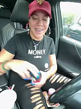 Snapshot of Bigbuttbrooklynn chatting on November 2025 05:34:01 PM Bigbuttbrooklynn online show from November 2025 05:34:01 PM