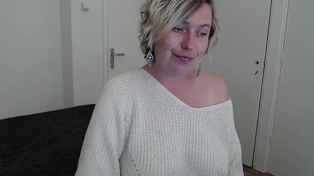 cumfun online show from October 2025 09:04:02 PM