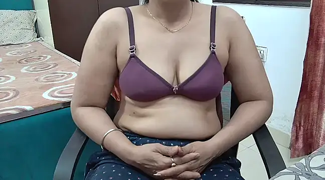 Snapshot of bhabhisexxy_880 chatting on March 2025 04:03:02 PM bhabhisexxy 880 online show from March 2025 04:03:02 PM