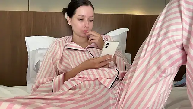 Snapshot of _liatris_ chatting on December 2024 11:47:01 AM liatris online show from December 2024 11:47:01 AM