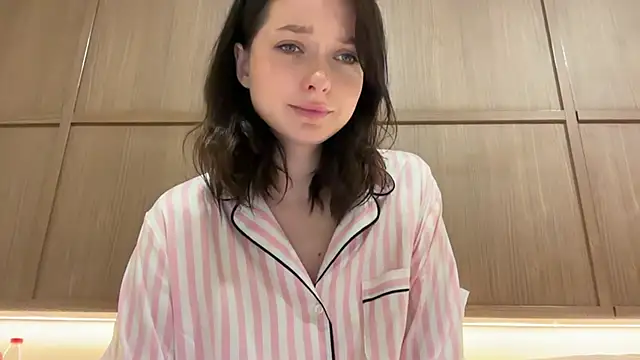 Snapshot of _liatris_ chatting on December 2024 10:04:02 AM liatris online show from December 2024 10:04:02 AM