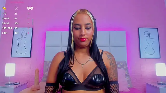 Snapshot of charlotte_kisss chatting on July 2026 05:19:02 PM charlotte kisss online show from July 2026 05:19:02 PM