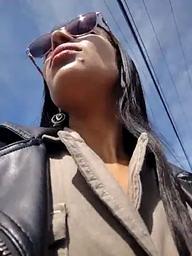 Astrid-- online show from February 2026 03:18:01 PM