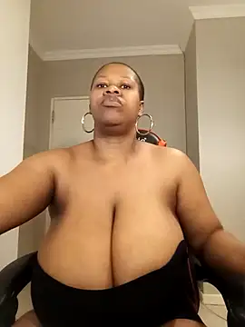 bustylisa1983 online show from September 2025 05:29:01 AM