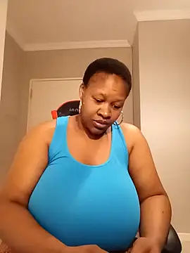 bustylisa1983 online show from December 2025 04:40:02 AM