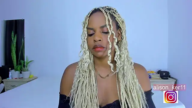 Snapshot of alison-ker3 chatting on January 2025 11:15:02 AM alison-ker3 online show from January 2025 11:15:02 AM