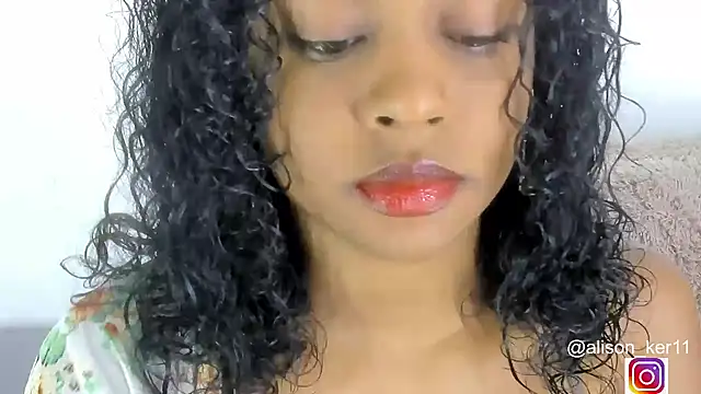 Snapshot of alison-ker3 chatting on November 2025 10:06:02 AM alison-ker3 online show from November 2025 10:06:02 AM