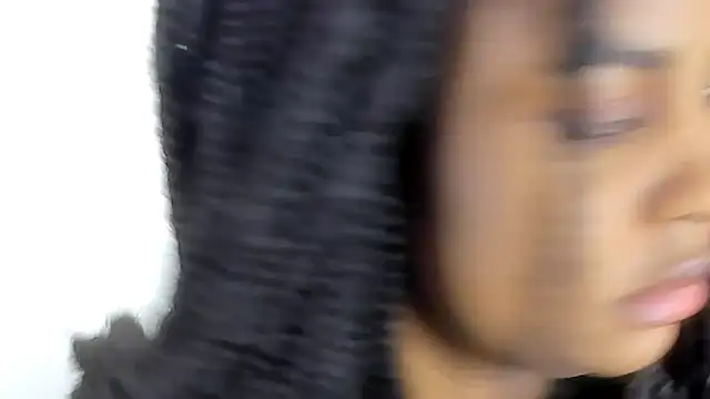 Snapshot of alison-ker3 chatting on November 2025 03:12:02 PM alison-ker3 online show from November 2025 03:12:02 PM