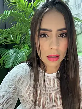 Mau White online show from December 2025 10:49:02 PM