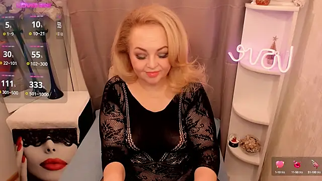 Snapshot of ShannaKingson chatting on January 2025 07:43:01 PM ShannaKingson online show from January 2025 07:43:01 PM