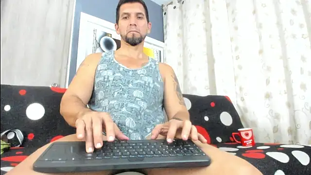 Snapshot of JULESLAKES chatting on June 2026 02:33:01 PM JULESLAKES online show from June 2026 02:33:01 PM