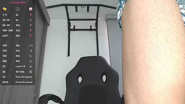 Snapshot of russthiago chatting on March 2025 12:28:01 PM russthiago online show from March 2025 12:28:01 PM