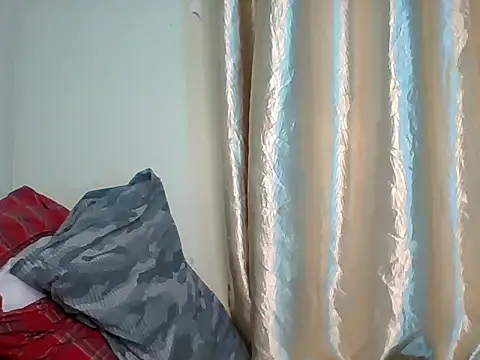 Snapshot of Poisonous_Ivy chatting on January 2025 08:37:02 PM Poisonous Ivy online show from January 2025 08:37:02 PM