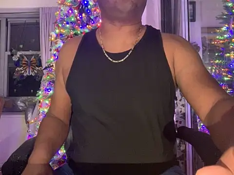 Snapshot of ThickDick_Daddy chatting on November 2025 07:19:01 AM ThickDick Daddy online show from November 2025 07:19:01 AM