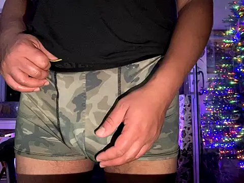 Snapshot of ThickDick_Daddy chatting on December 2025 07:39:01 AM ThickDick Daddy online show from December 2025 07:39:01 AM