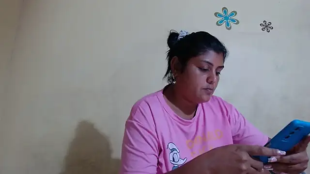Snapshot of AlyDenalioficial chatting on January 2025 02:30:02 PM AlyDenalioficial online show from January 2025 02:30:02 PM