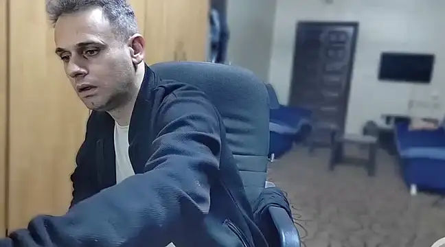 Snapshot of Arabeyes chatting on December 2024 10:52:02 PM Arabeyes online show from December 2024 10:52:02 PM