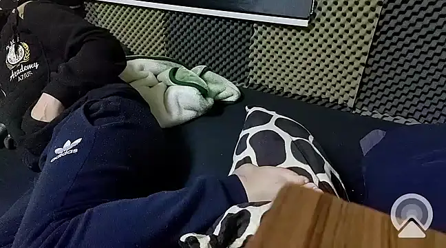 Snapshot of Arabeyes chatting on February 2025 08:47:02 PM Arabeyes online show from February 2025 08:47:02 PM