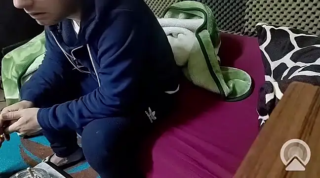 Snapshot of Arabeyes chatting on February 2025 05:02:01 AM Arabeyes online show from February 2025 05:02:01 AM