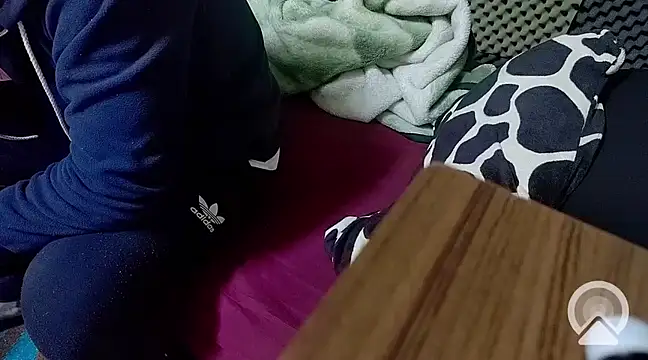 Snapshot of Arabeyes chatting on February 2025 06:48:02 PM Arabeyes online show from February 2025 06:48:02 PM